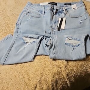 Judy Blue Light Wash Distressed Skinny Jeans